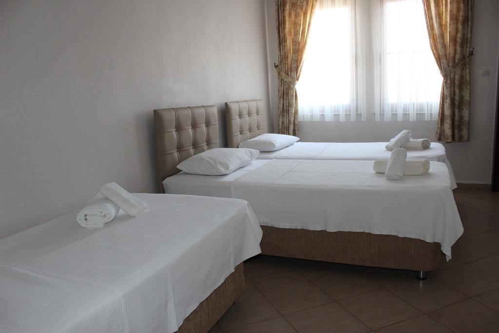 Uysal Pansiyon Bozcaada Room photo